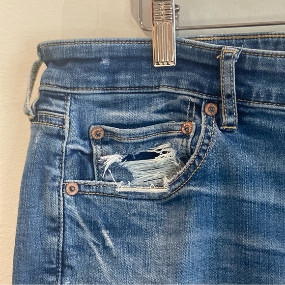 AMERICAN EAGLE Sz 14S Super  High Rise Flare Torn Knee Mid-Wash Jeans - Picture 5 of 13